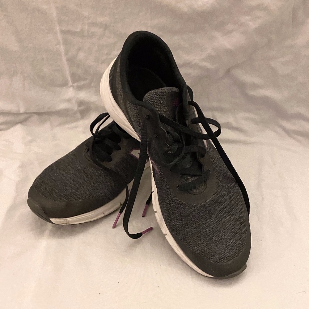 Women's New Balance. Size 9.5.